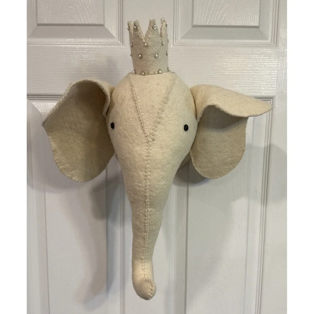Fiona Walker Elephant Head With Sleepy Eyes And Gold Crown‎